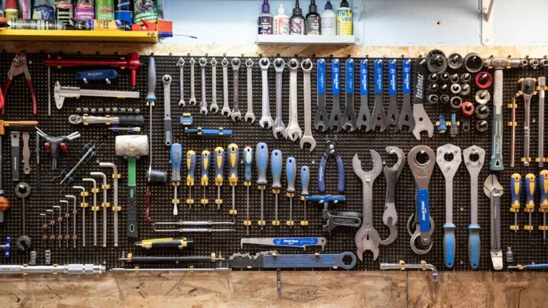 Artisan en déplacement: choisir son assurance auto professionnelle